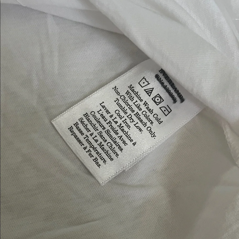 2 Everlane Slim Fit Crewneck White and Black Short Sleeve Tees, new - Picture 7 of 7